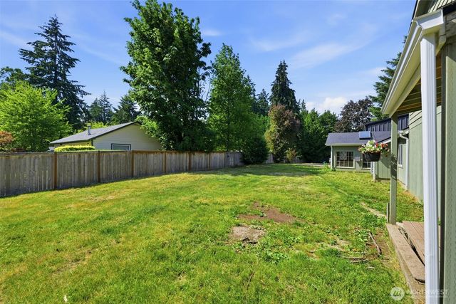 1211 NE McWilliams, Bremerton, WA 98311