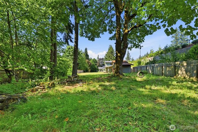 1211 NE McWilliams, Bremerton, WA 98311