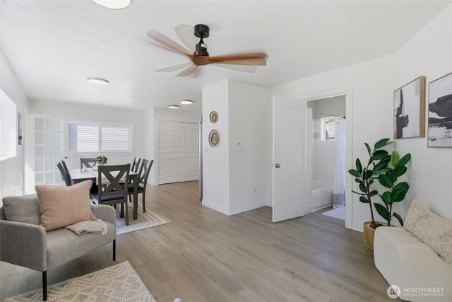 1211 NE McWilliams, Bremerton, WA 98311