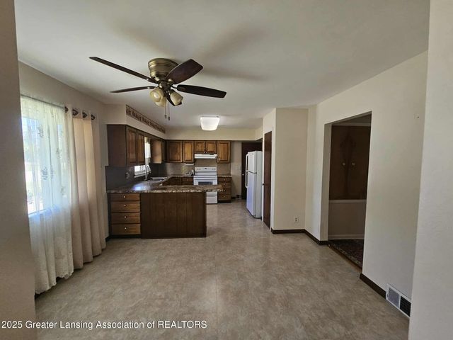 101 Rancho Street, Eaton Rapids, MI 48827