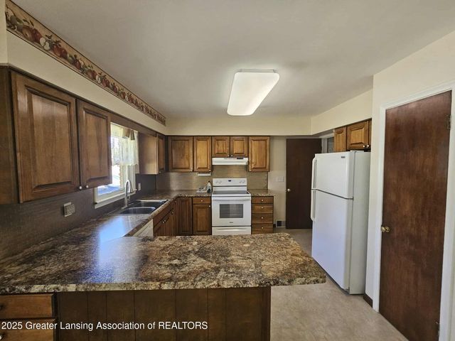 101 Rancho Street, Eaton Rapids, MI 48827