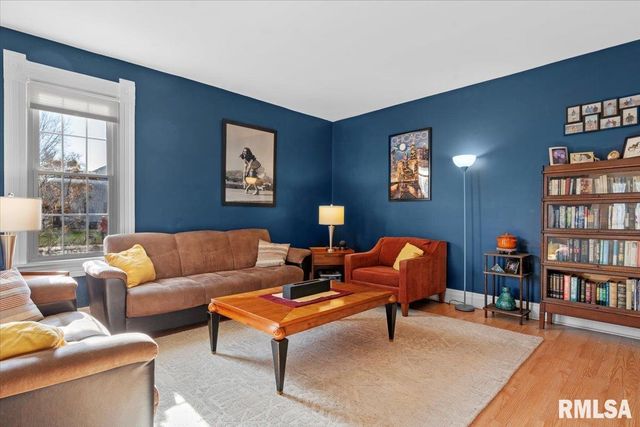 1637 S GLENWOOD Avenue, Springfield, IL 62704