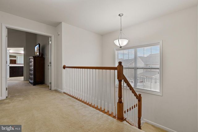 43163 MITCHAM SQ, Ashburn, VA 20148