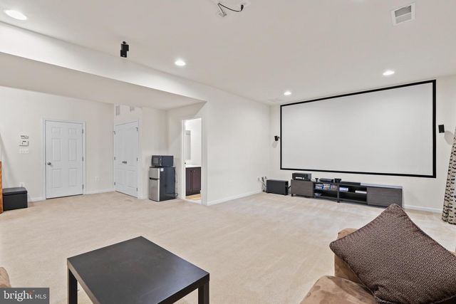 43163 MITCHAM SQ, Ashburn, VA 20148