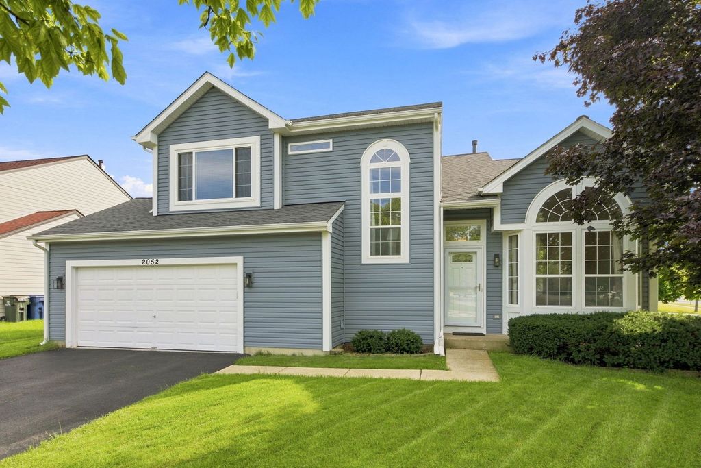 2052 Shady Grove Court, Naperville, IL 60565