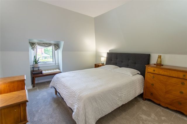 3211 Willett Rd, Baldwin Boro, PA 15227