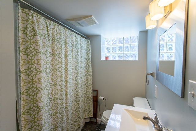 3211 Willett Rd, Baldwin Boro, PA 15227
