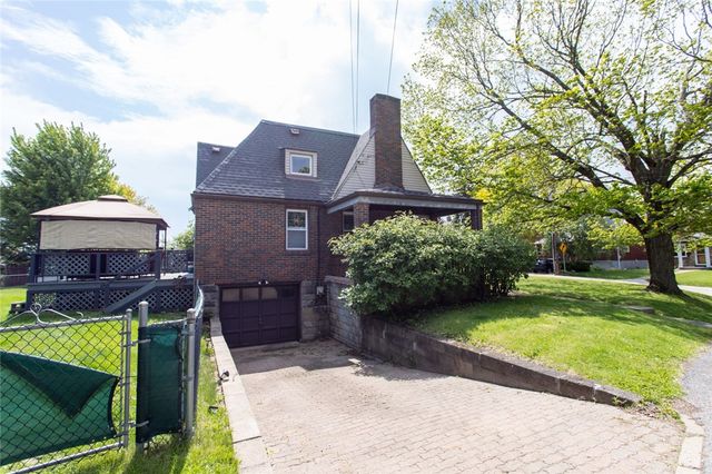 3211 Willett Rd, Baldwin Boro, PA 15227