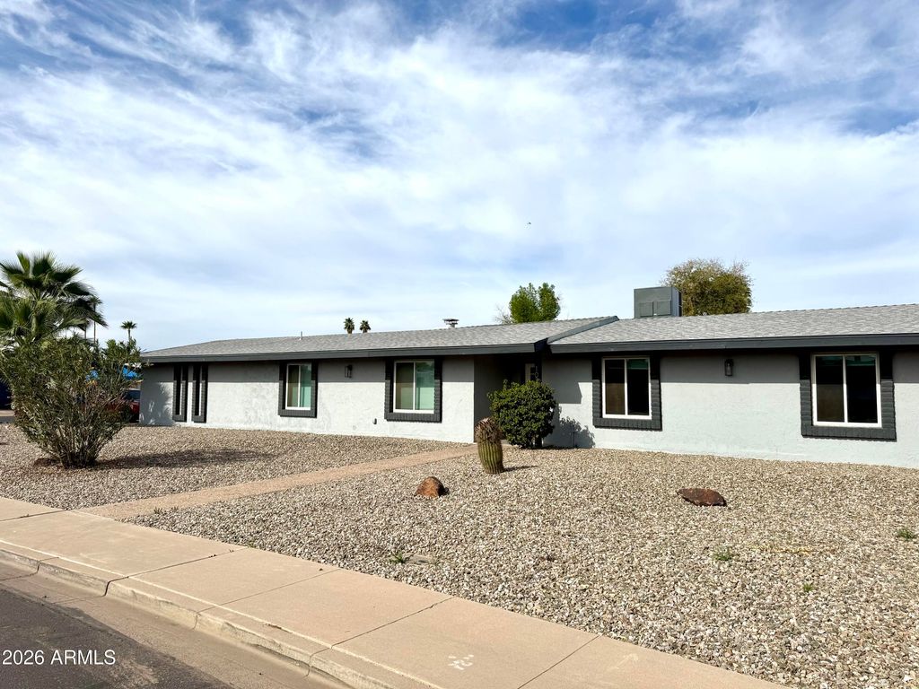 1036 E FAIRFIELD Street, Mesa, AZ 85203