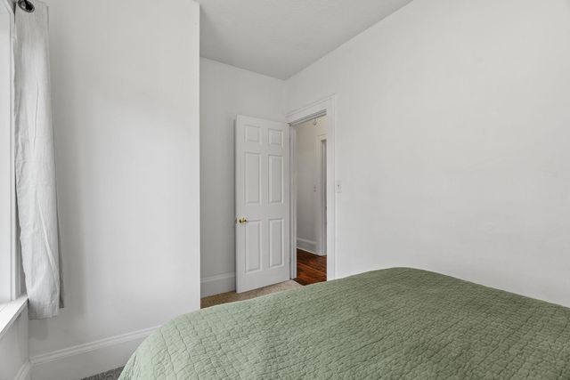 77 Stevens Street E, Saint Paul, MN 55107
