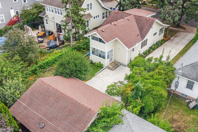 77 Stevens Street E, Saint Paul, MN 55107