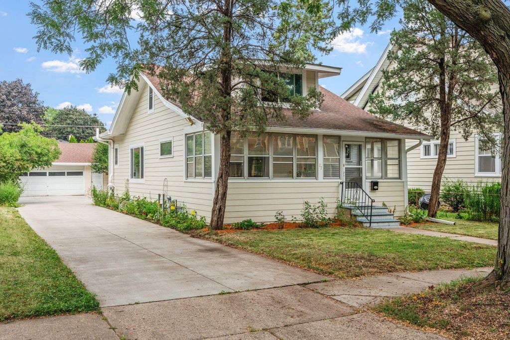 77 Stevens Street E, Saint Paul, MN 55107 — photo 2