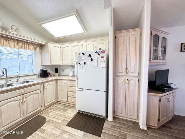 755 S DIAMOND Drive, Apache Junction, AZ 85119