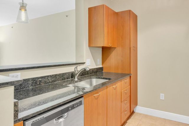700 E Boynton Beach Boulevard 407, Boynton Beach, FL 33435