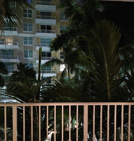 700 E Boynton Beach Boulevard 407, Boynton Beach, FL 33435