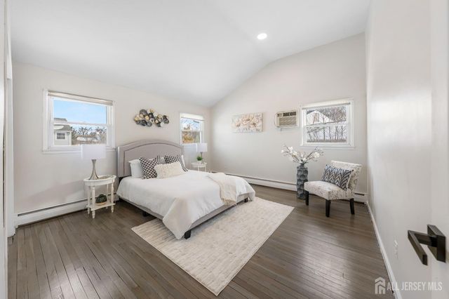 46 Taylor Terrace, Colonia, NJ 07067