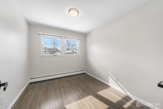 46 Taylor Terrace, Colonia, NJ 07067