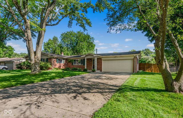 1010 Driftwood Avenue, Columbus, IN 47203