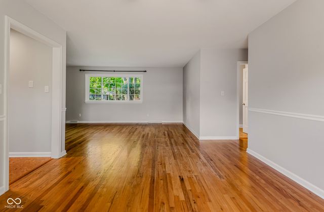 1010 Driftwood Avenue, Columbus, IN 47203