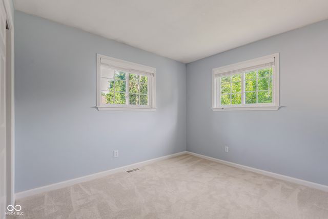 1010 Driftwood Avenue, Columbus, IN 47203