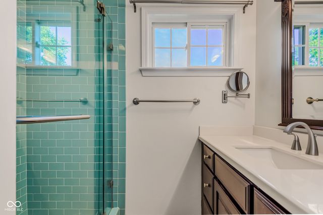 1010 Driftwood Avenue, Columbus, IN 47203