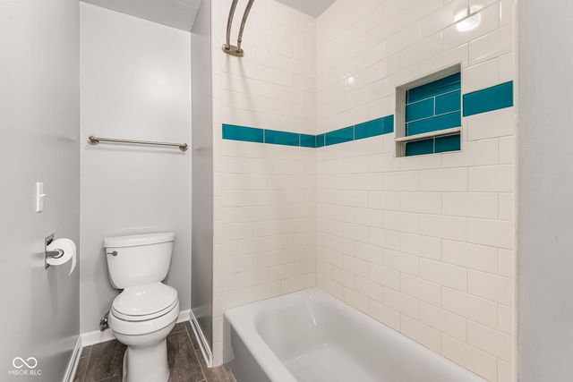 1010 Driftwood Avenue, Columbus, IN 47203