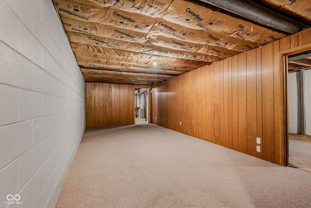 1010 Driftwood Avenue, Columbus, IN 47203