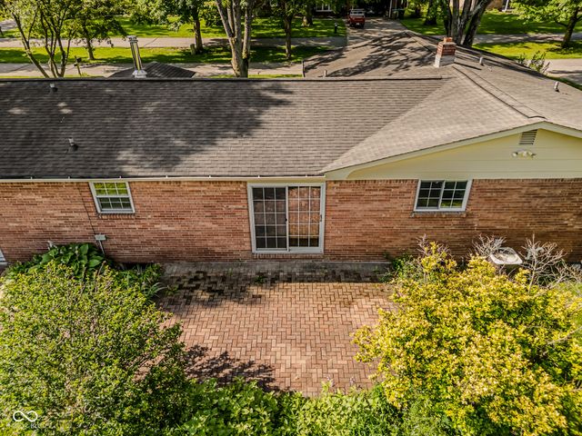 1010 Driftwood Avenue, Columbus, IN 47203