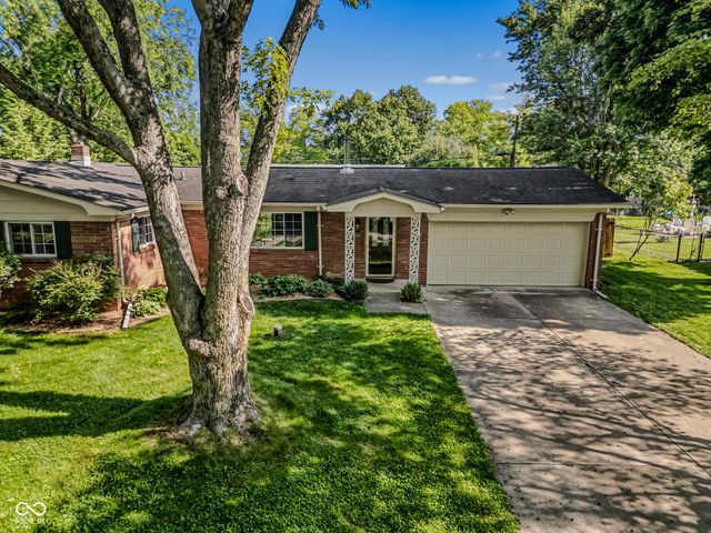 1010 Driftwood Avenue, Columbus, IN 47203