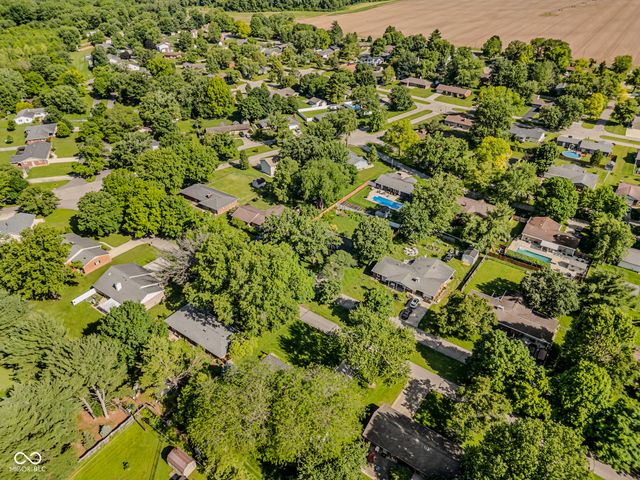 1010 Driftwood Avenue, Columbus, IN 47203