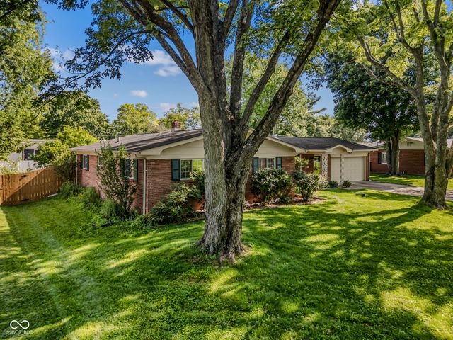 1010 Driftwood Avenue, Columbus, IN 47203