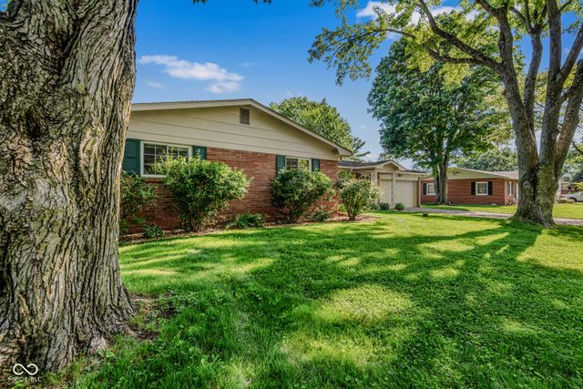 1010 Driftwood Avenue, Columbus, IN 47203