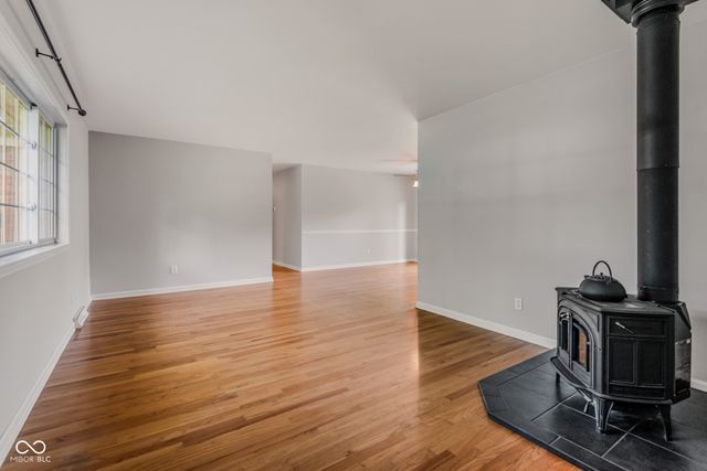 1010 Driftwood Avenue, Columbus, IN 47203