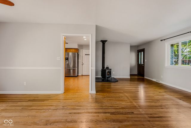1010 Driftwood Avenue, Columbus, IN 47203
