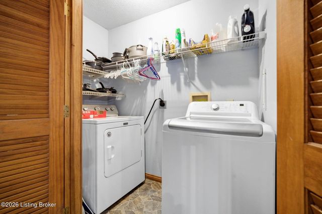 711 Highland Springs Dr, Mt Washington, KY 40047