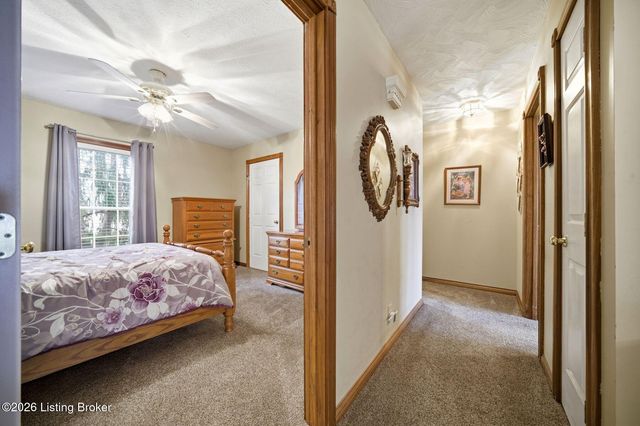 711 Highland Springs Dr, Mt Washington, KY 40047