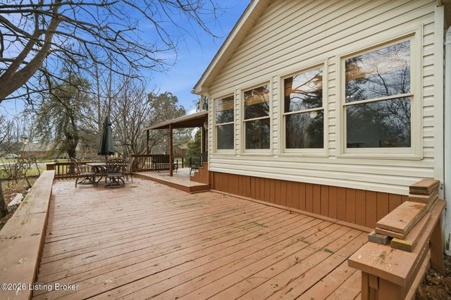 711 Highland Springs Dr, Mt Washington, KY 40047