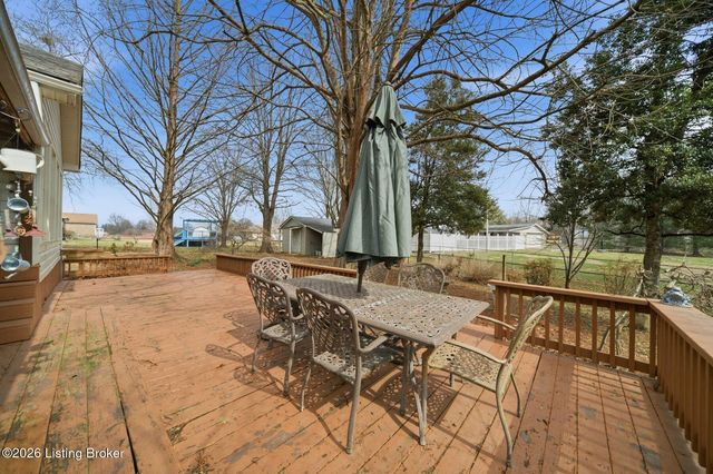 711 Highland Springs Dr, Mt Washington, KY 40047