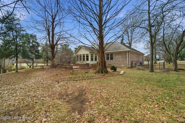 711 Highland Springs Dr, Mt Washington, KY 40047