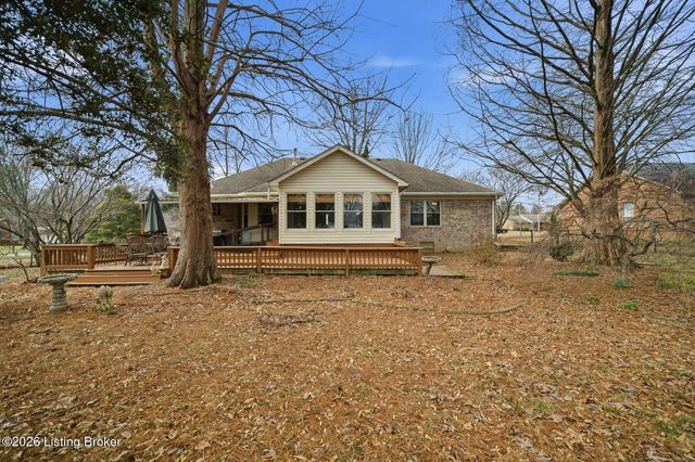 711 Highland Springs Dr, Mt Washington, KY 40047