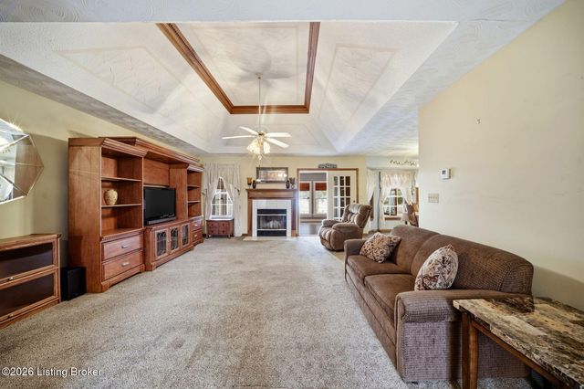 711 Highland Springs Dr, Mt Washington, KY 40047