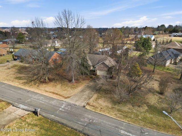711 Highland Springs Dr, Mt Washington, KY 40047