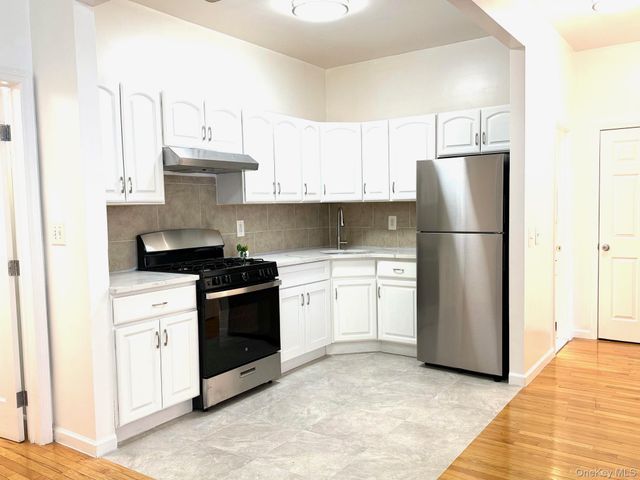 235 Starr Street 1R, Brooklyn, NY 11237