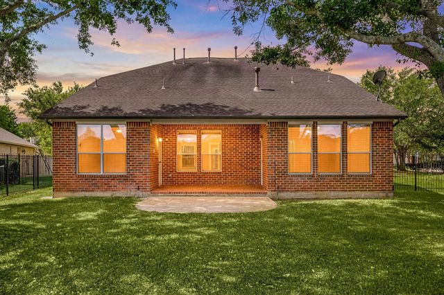 26018 S Lakefair Drive, Richmond, TX 77406