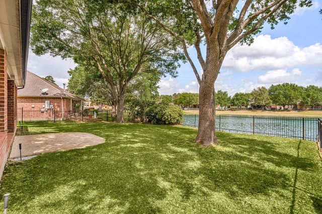 26018 S Lakefair Drive, Richmond, TX 77406