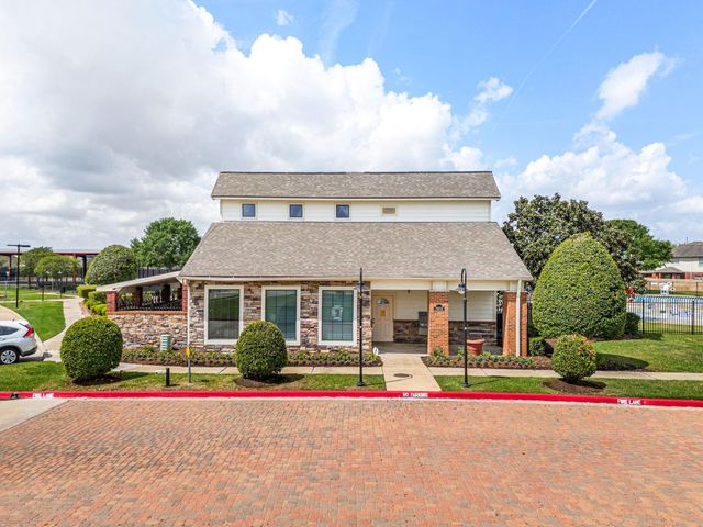 26018 S Lakefair Drive, Richmond, TX 77406