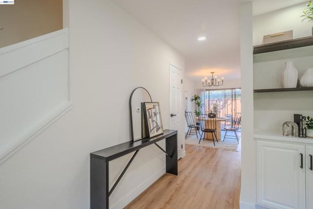 6151 Joaquin Murieta Ave D, Newark, CA 94560