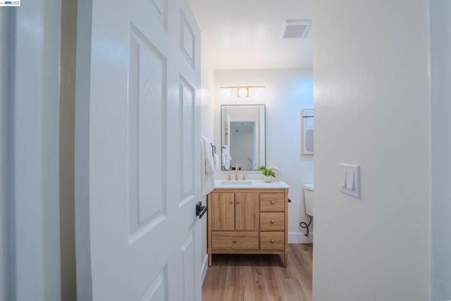 6151 Joaquin Murieta Ave D, Newark, CA 94560