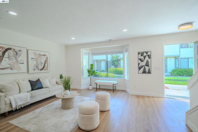 6151 Joaquin Murieta Ave D, Newark, CA 94560