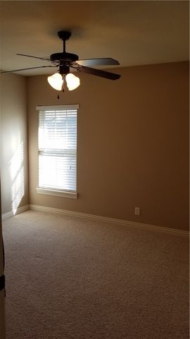 6136 W Knoll View Way, Rogers, AR 72758